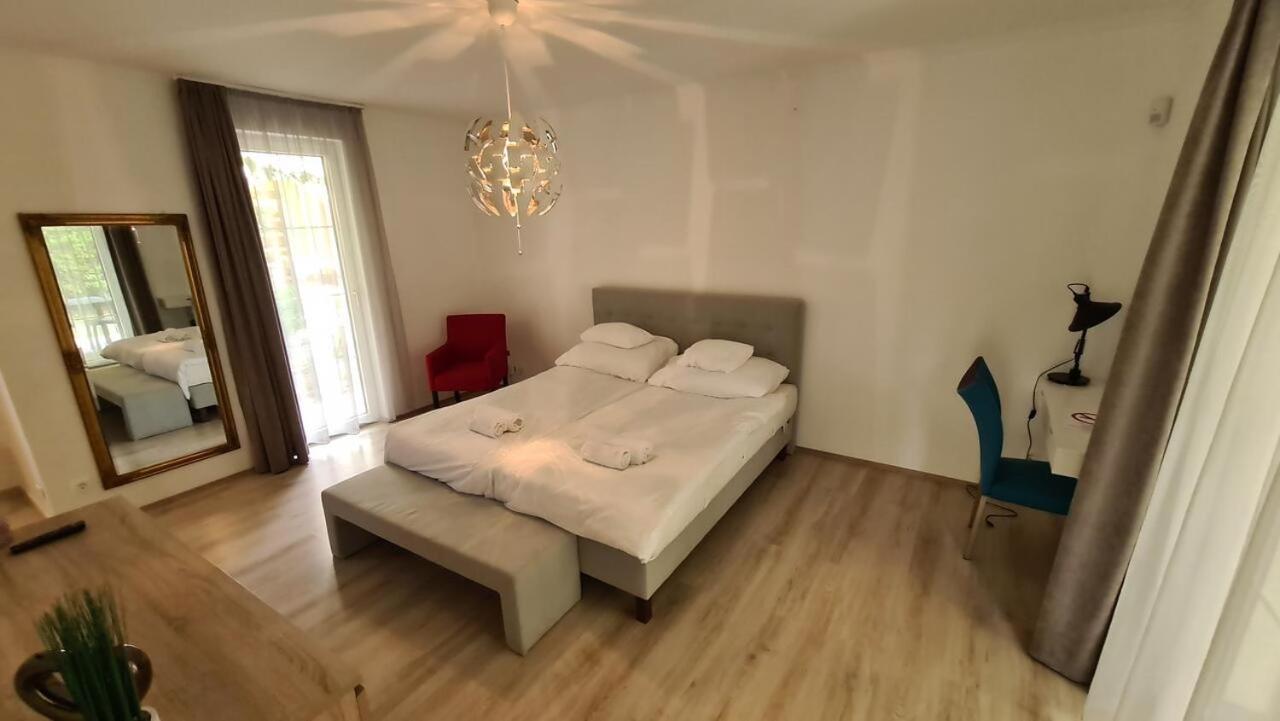 Mediterran Apartman With Pool Siófok Exteriér fotografie